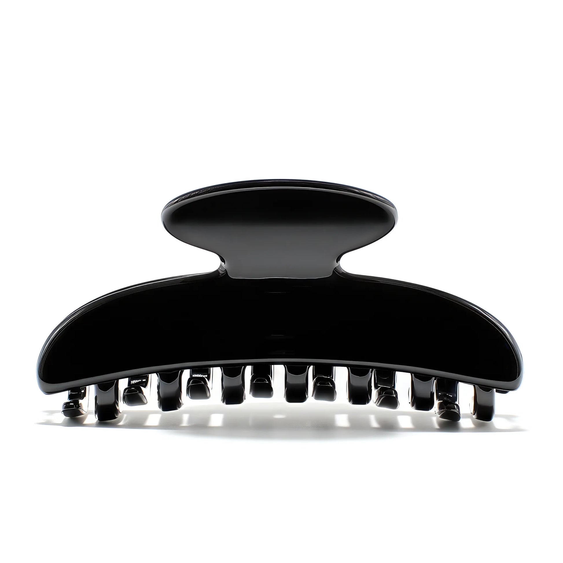 Luna 9 claw clip in Piano Black — medium jet-black cellulose acetate hair clip, made in France