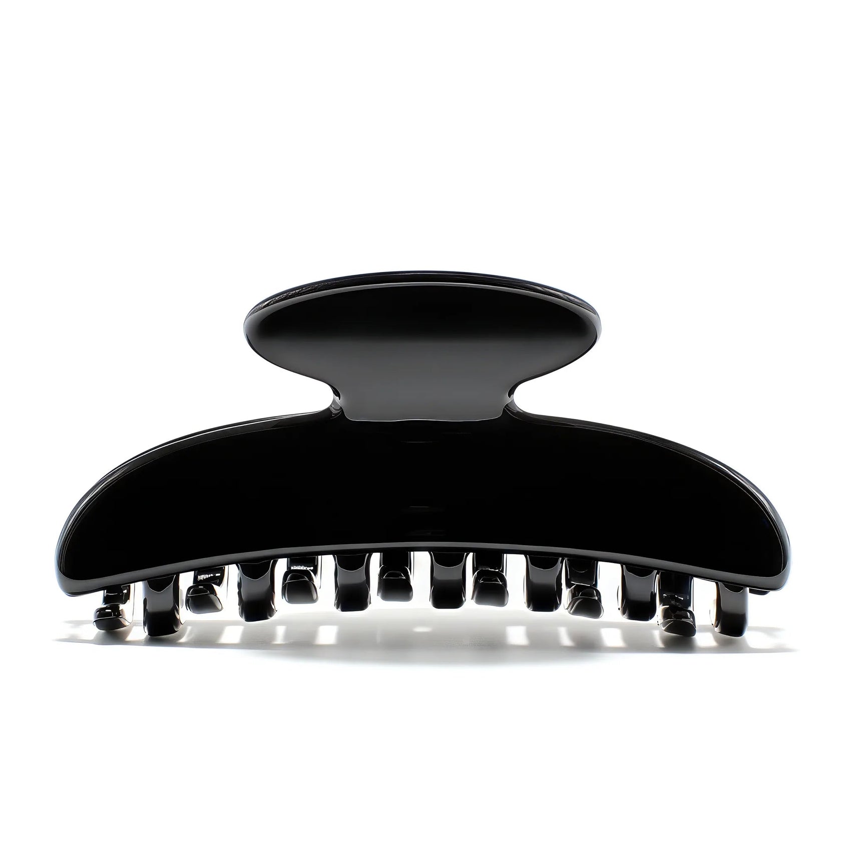 Luna 9 claw clip in Piano Black — medium jet-black cellulose acetate hair clip, made in France