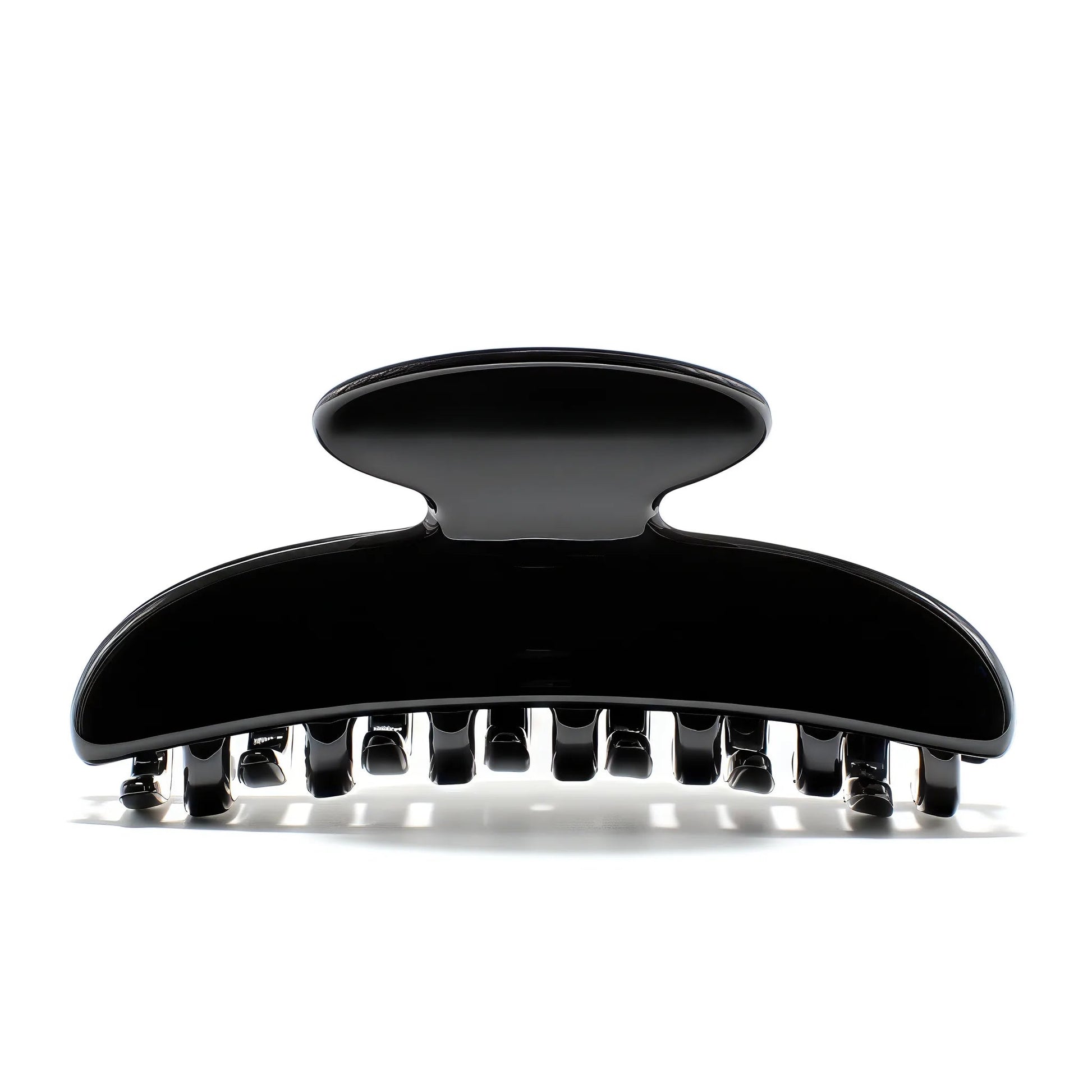 Luna 9 claw clip in Piano Black — medium jet-black cellulose acetate hair clip, made in France